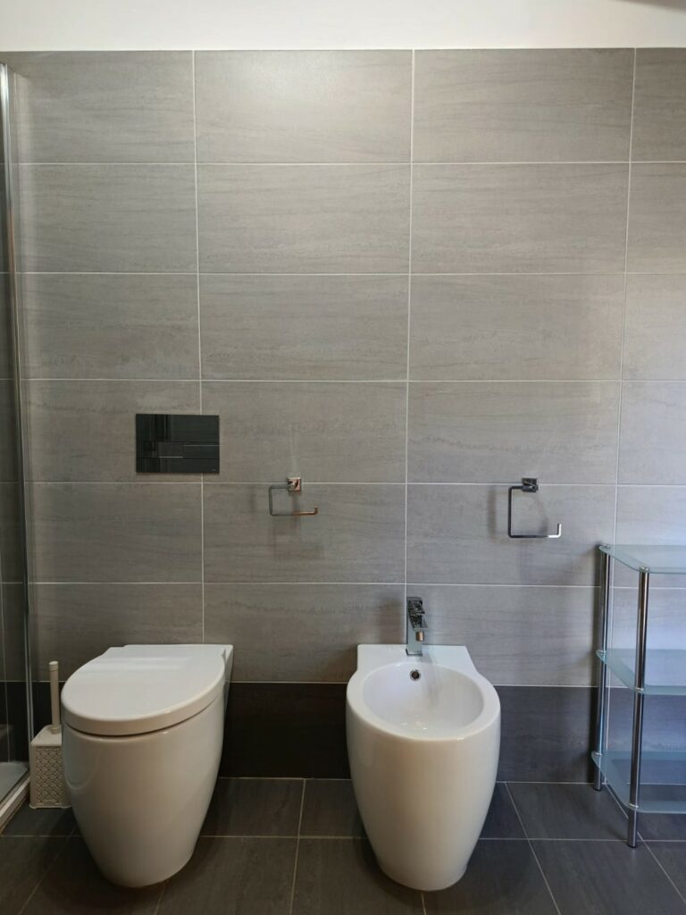 WhatsApp Image 2025-10-08 at 09.44.46 (2)