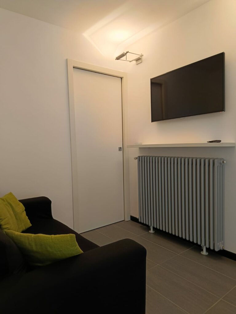 WhatsApp Image 2025-10-08 at 09.44.47