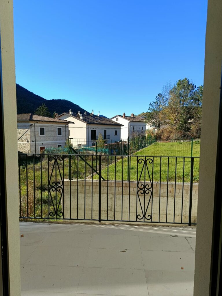 WhatsApp Image 2025-11-05 at 10.03.37