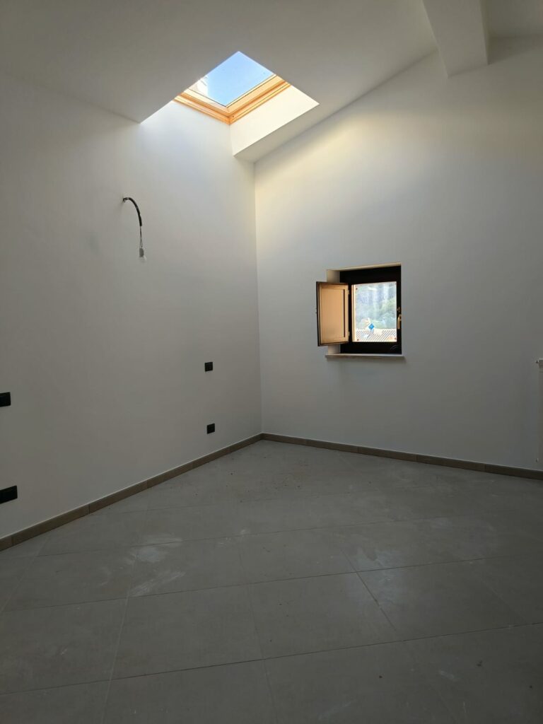 WhatsApp Image 2025-11-05 at 10.03.41 (1)