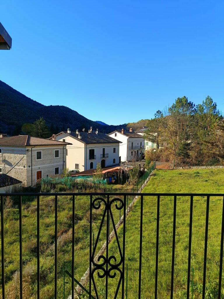 WhatsApp Image 2025-11-05 at 10.03.42 (3)