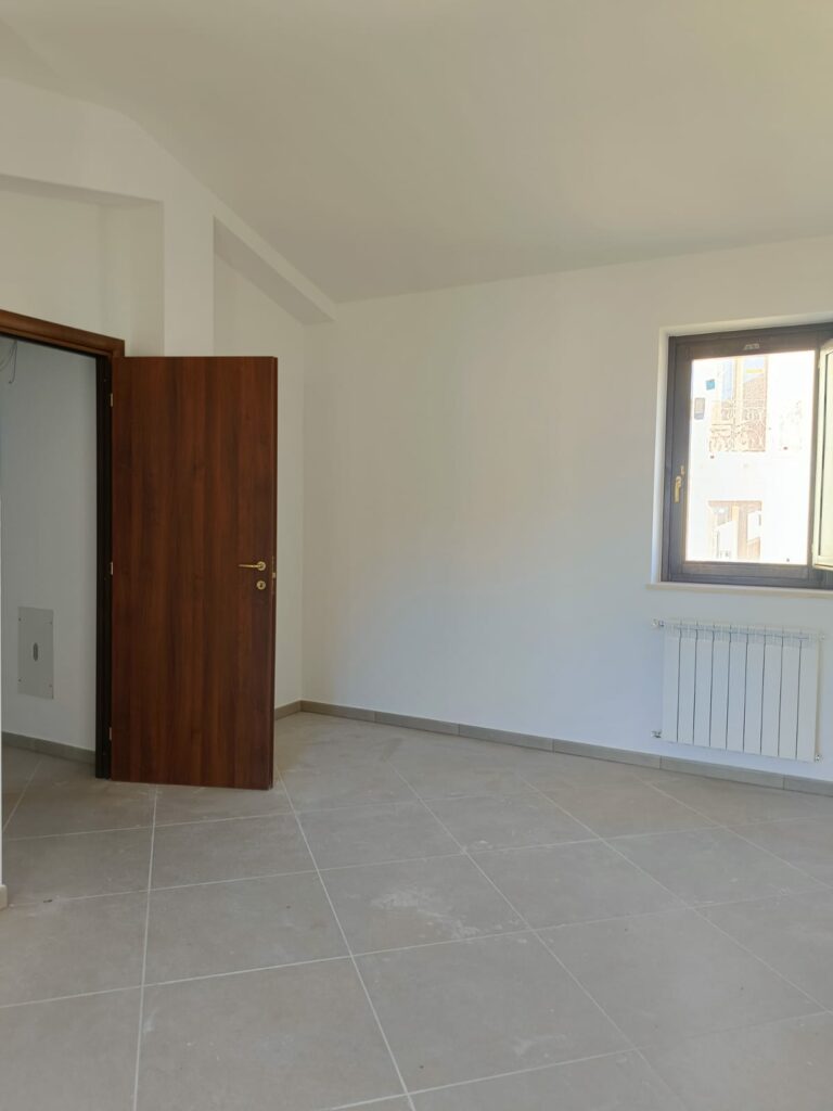 WhatsApp Image 2025-11-05 at 10.03.43 (1)